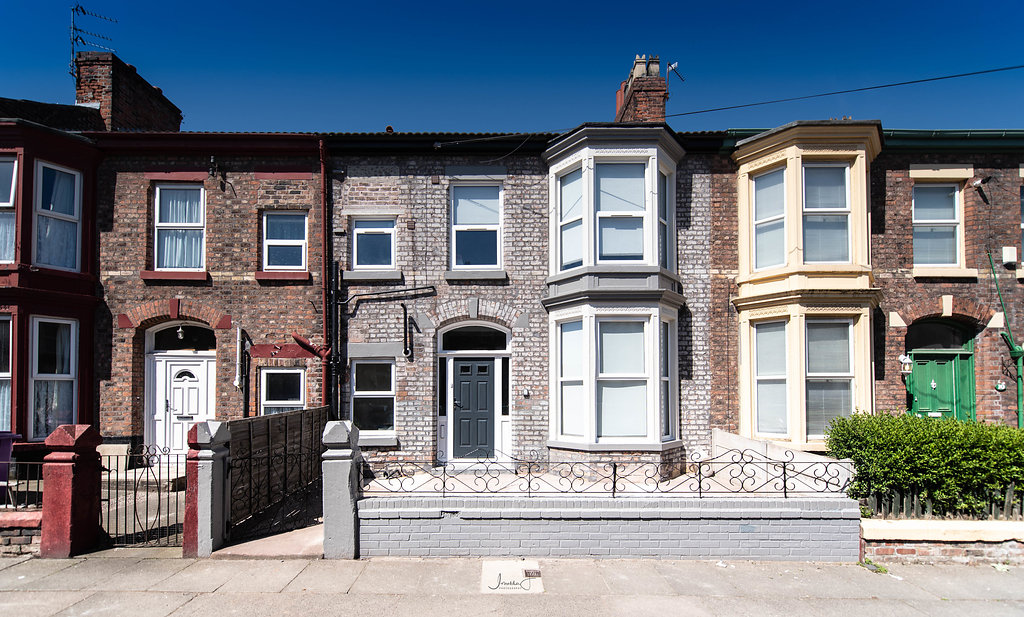 Excellent 8-Bed Professional HMO Property For Sale